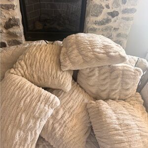 Elegant Cream Textured Pillows